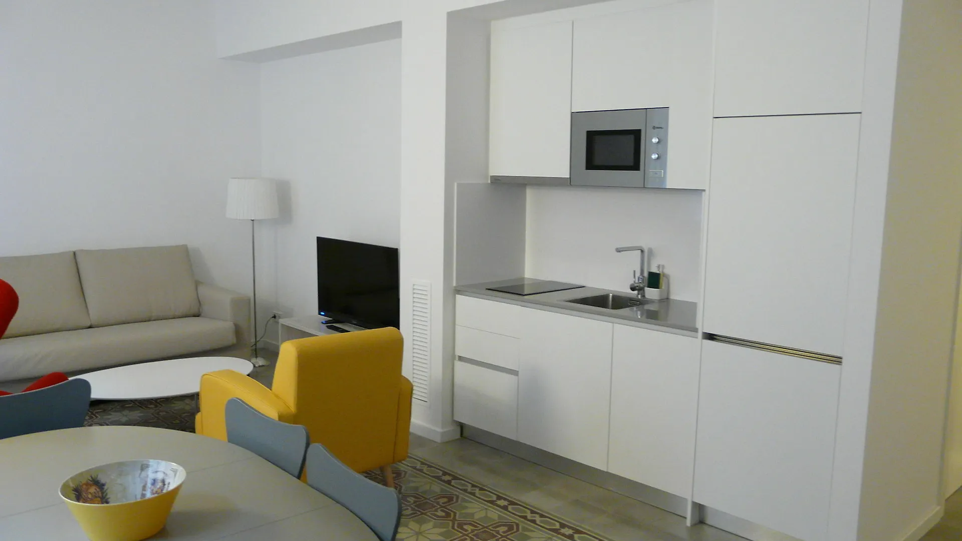 The Museum Apartments Figueres 0*, Figueres (Girona) Spain