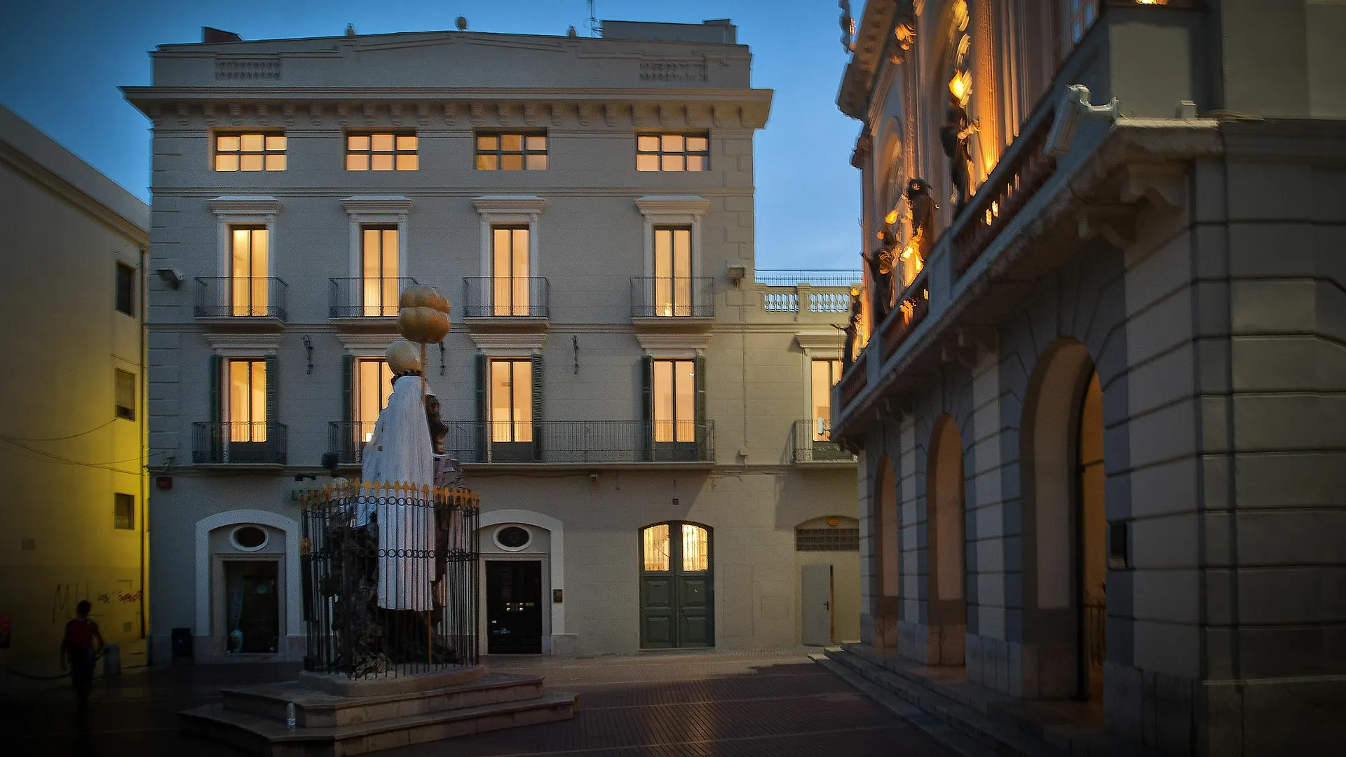 The Museum Apartments Figueres Spain